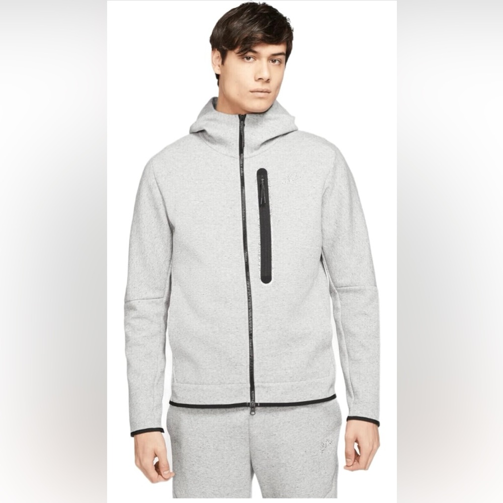 Like New Nike Sportswear Tech Fleece Hoodie Grey Black DR9150 032